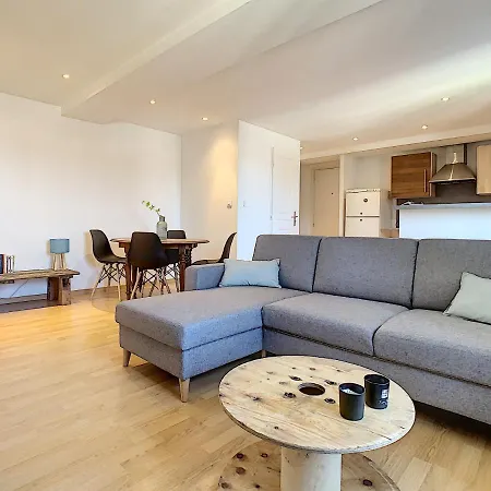 Les Augustins Apartment